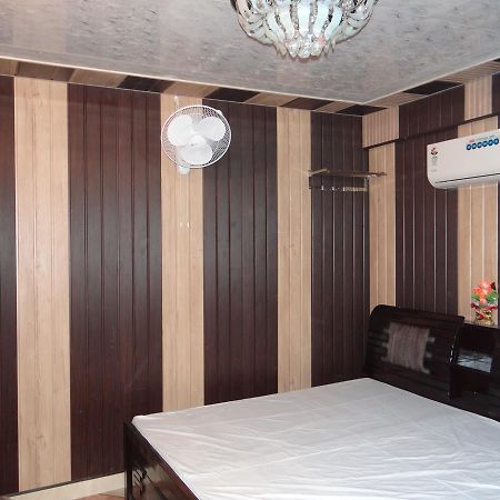 Nanda Hotel Hanumāngarh Kültér fotó