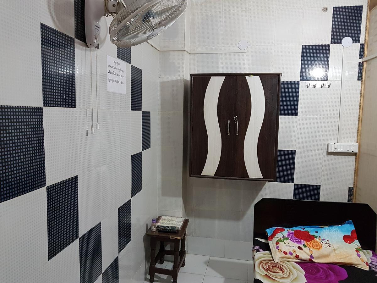 Nanda Hotel Hanumāngarh Kültér fotó